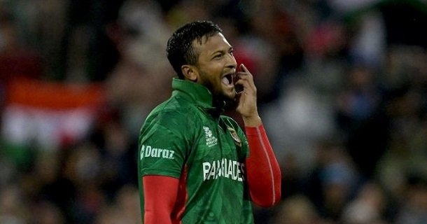 দুবাইয়ে নতুন ঘটনার জন্ম দিলেন সাকিব দুবাইয়ে নতুন ঘটনার জন্ম দিলেন সাকিব